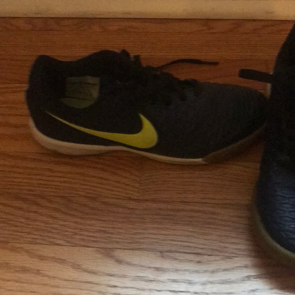 Boys Nike shoe